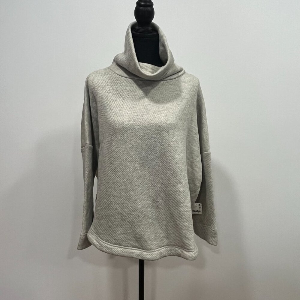 NWT Miley Reversible Set Top, Size XS, Free-est, Wet Plaster Color (ONLY TOP)